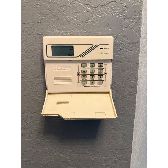 Ademco Honeywell 6128 Keypad Screw Terminal Version for parts only ( #4  button - Picture 3 of 4